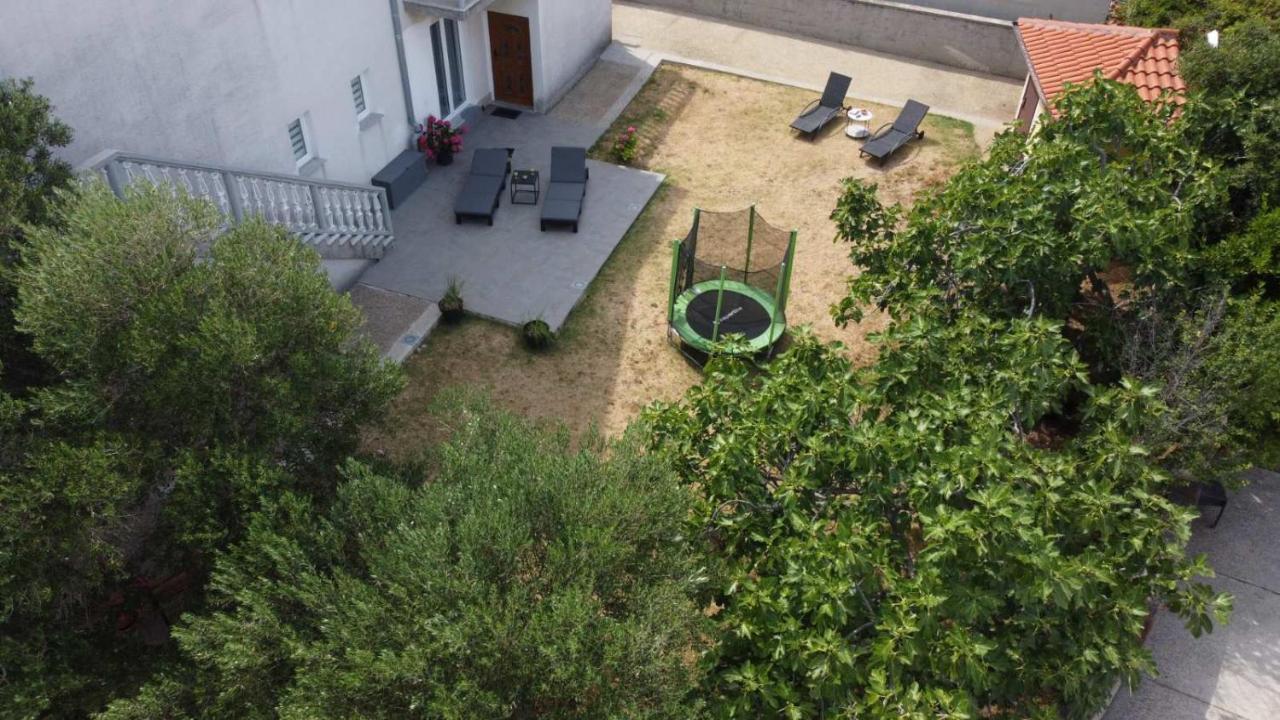 Tj Apartment Krk Town Buitenkant foto