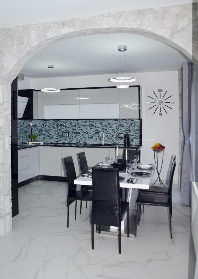 Tj Apartment Krk Town Buitenkant foto