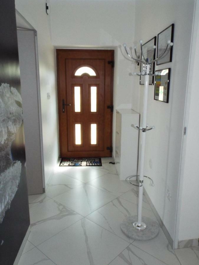Tj Apartment Krk Town Buitenkant foto